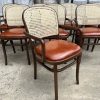 Ghế gỗ cafe Thonet 811 có tay tựa mây