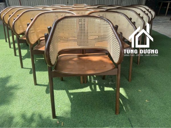 Ghế ăn gỗ cafe Cane mê gỗ