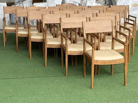 Ghế gỗ Berlin có tay